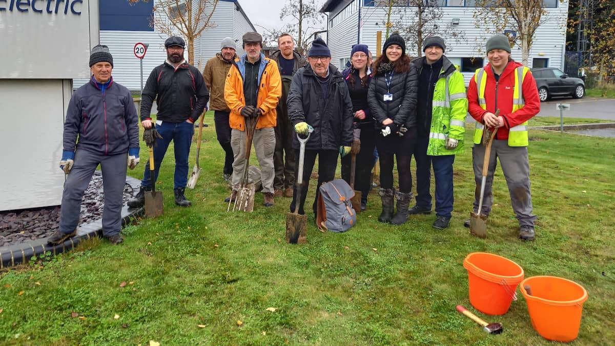 Volunteers at Howland road